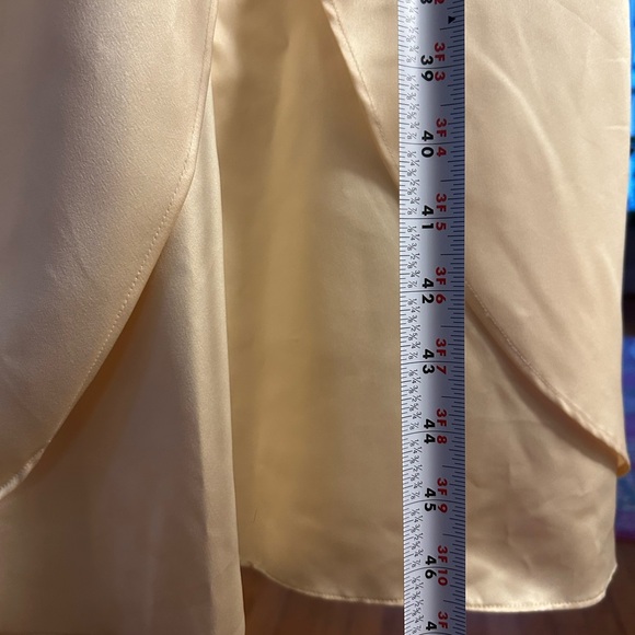 Mid-2000’s Champagne/Cream Prom Dress size 2 - Picture 11 of 12